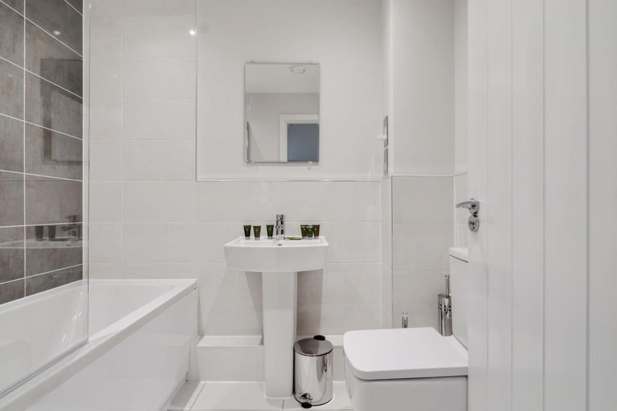 Beautiful 2 Bed Apartment In A Converted Mill Leeds  Exteriér fotografie